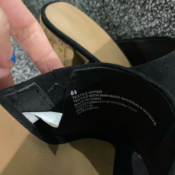 Universal thread platform sandals - Picture 3 of 4